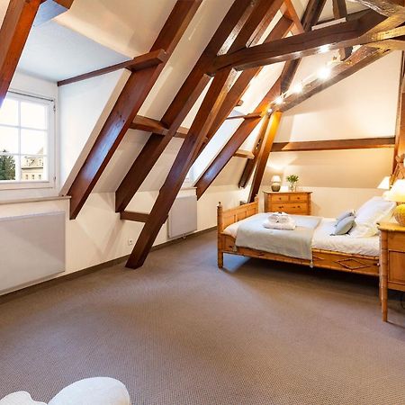 Hotel Jean De Bruges Saint-Riquier Esterno foto