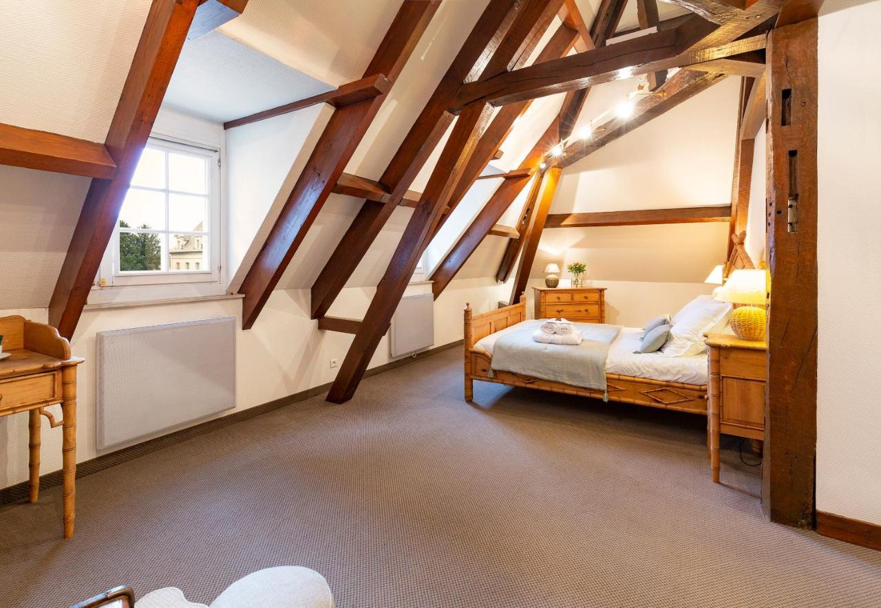 Hotel Jean De Bruges Saint-Riquier Esterno foto